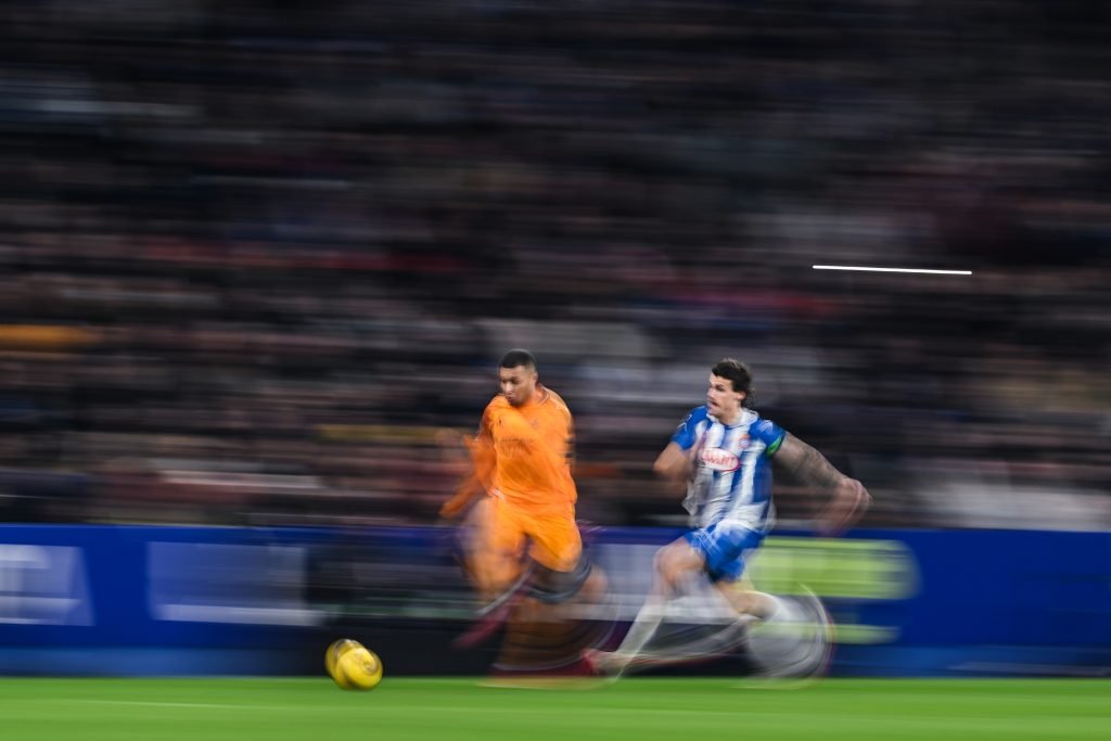 Referee Muniz Ruiz during the match