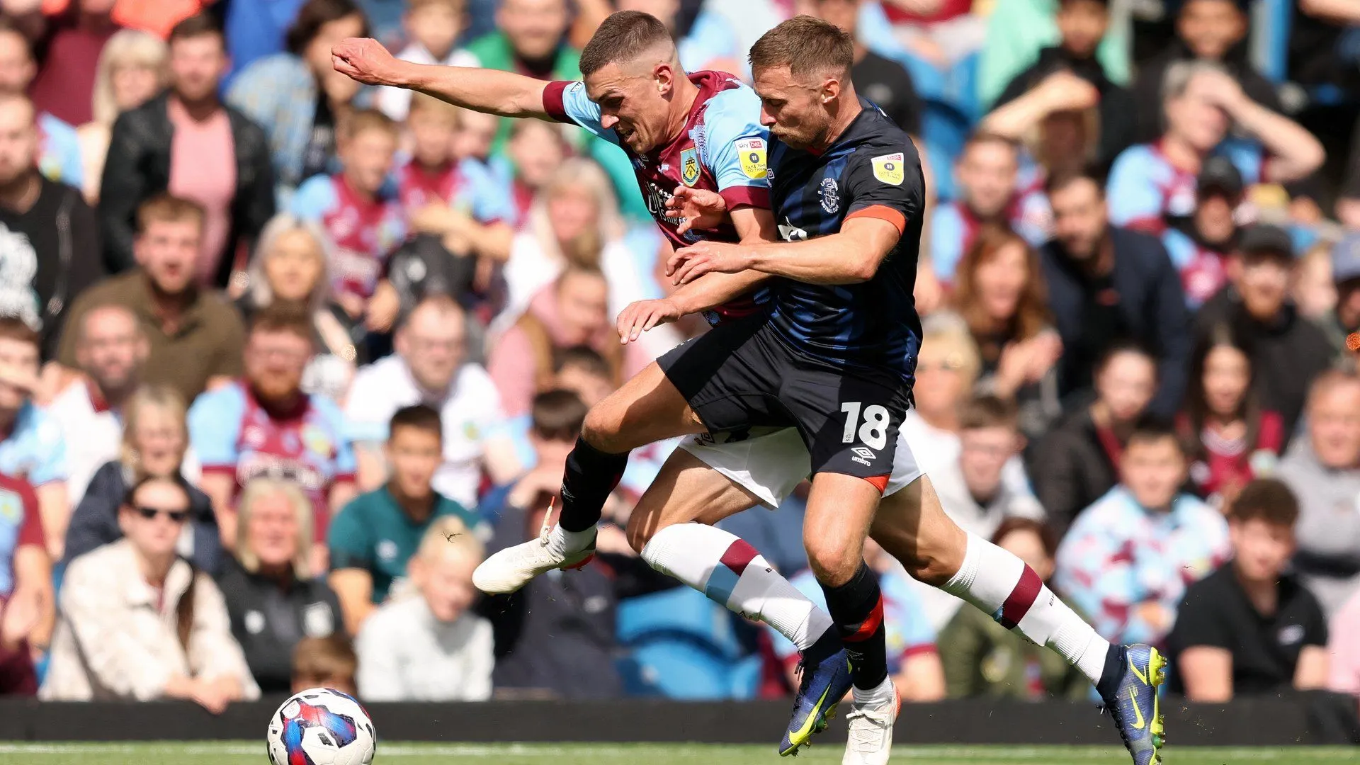 Dara Costelloe cầu thủ Burnley