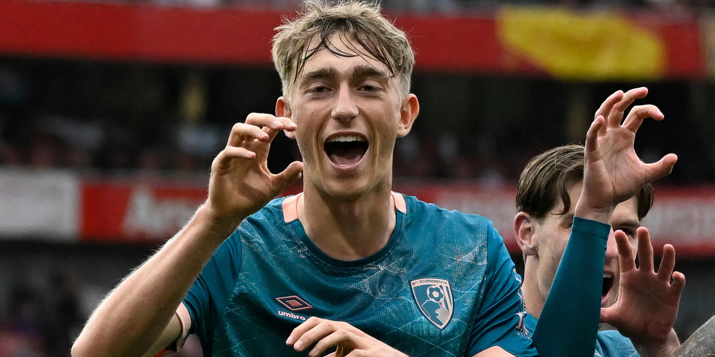 Hậu vệ Dean Huijsen trong thời gian thi đấu tại Bournemouth