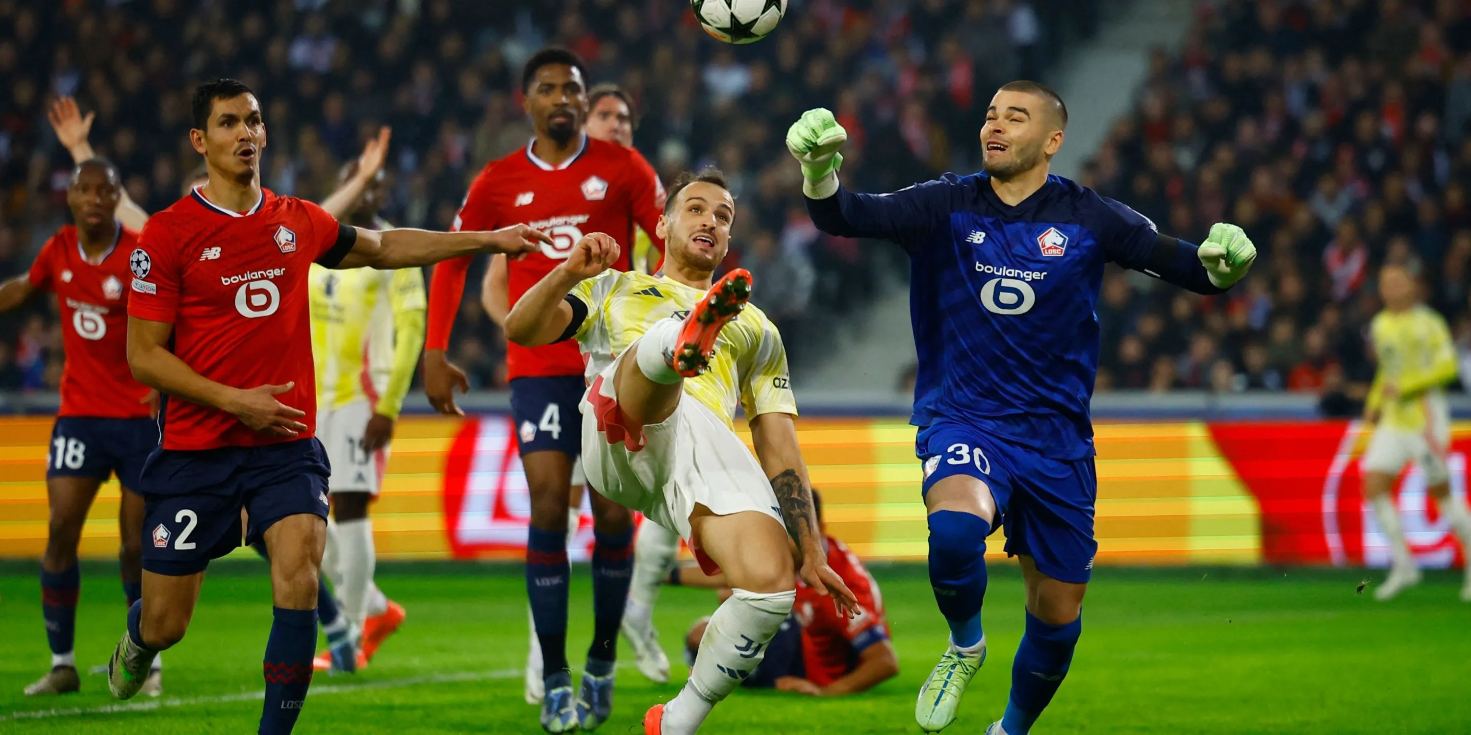 Thủ môn Lucas Chevalier của LOSC Lille