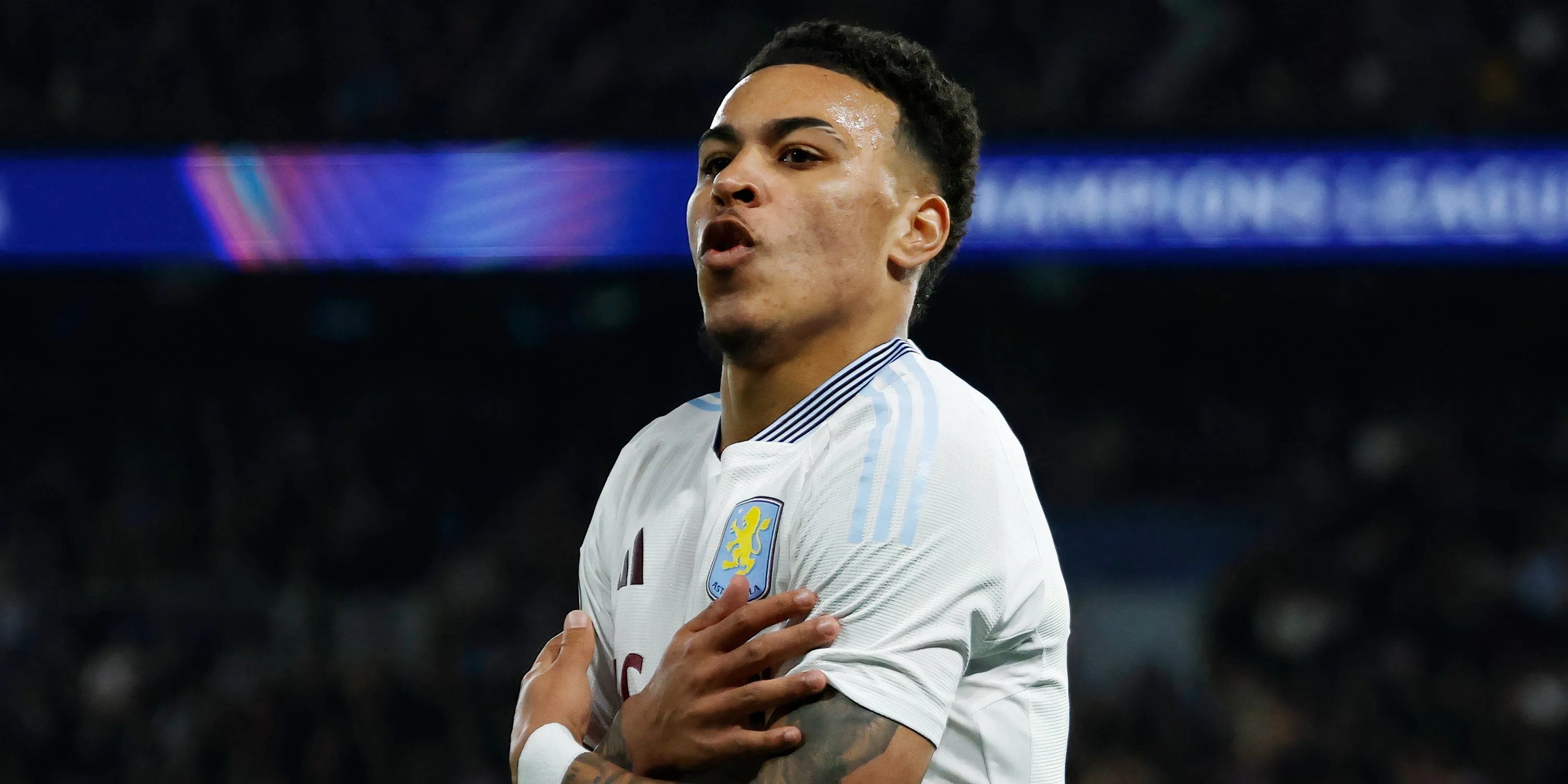 Cầu thủ Morgan Rogers của Aston Villa, người có thể nằm trong các thỏa thuận trao đổi chuyển nhượng mùa hè.