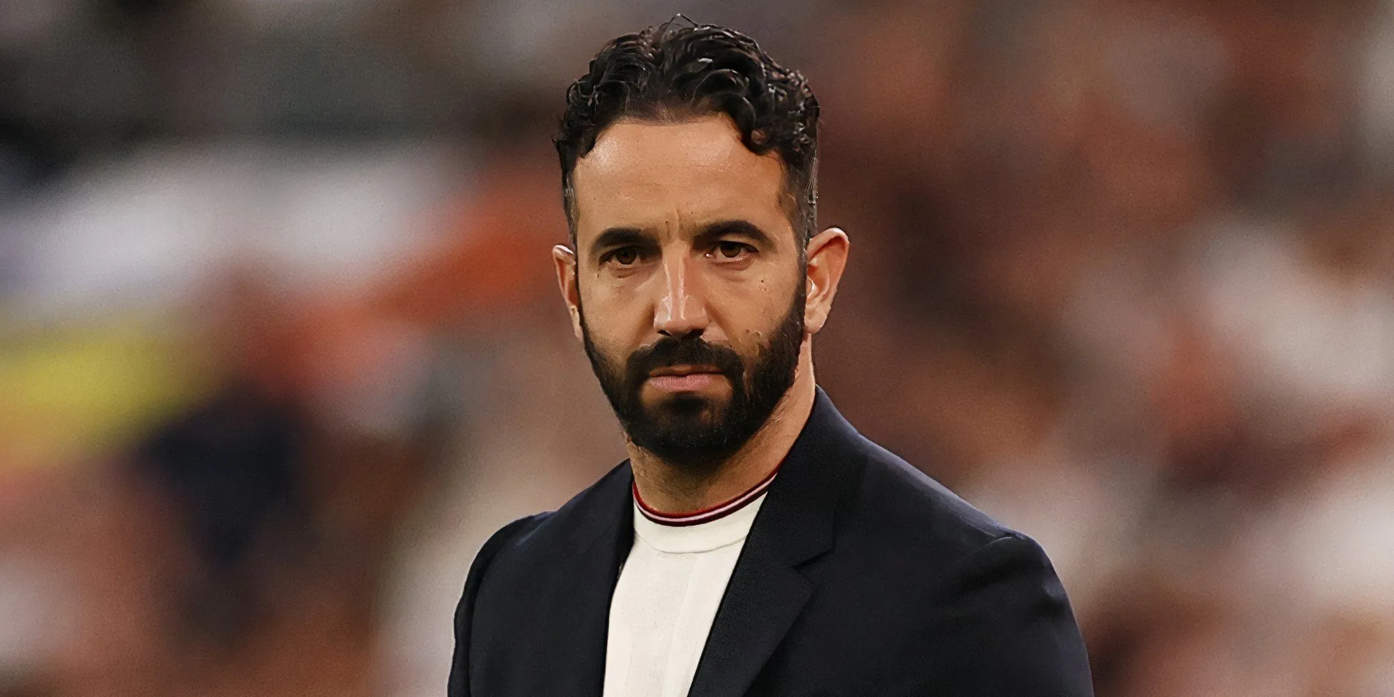 Chân dung HLV Ruben Amorim, người được đồn đoán sẽ dẫn dắt Manchester United và tìm kiếm tiền đạo mới.