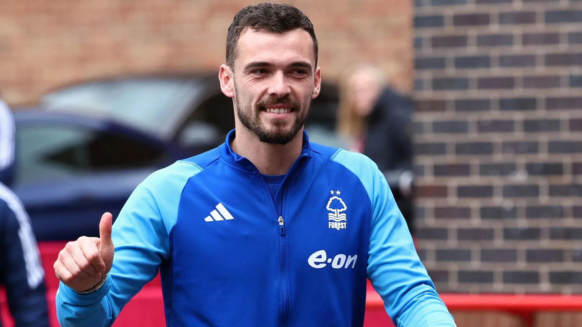 Harry Toffolo thi đấu cho Nottingham Forest trước khi trở thành cầu thủ tự do