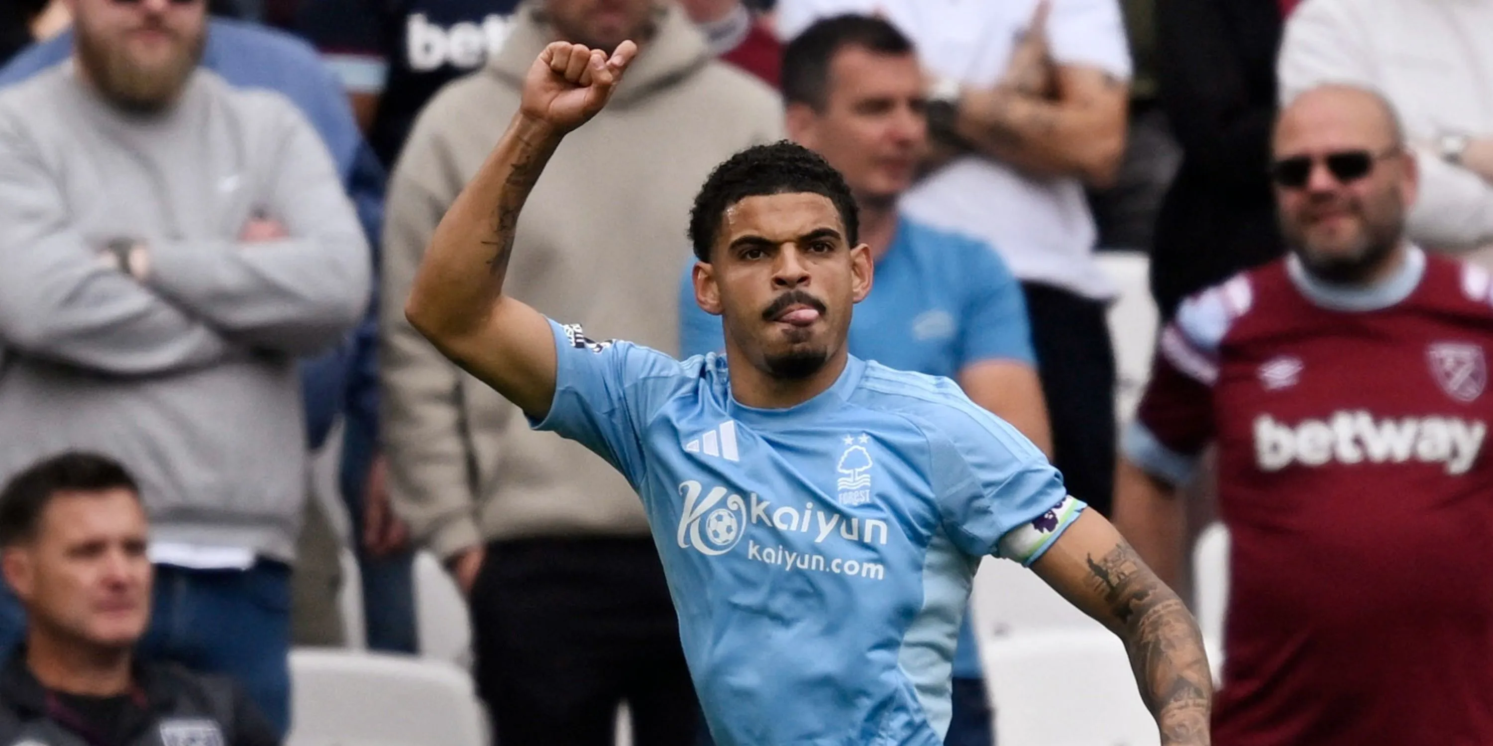 Morgan Gibbs-White - mục tiêu chuyển nhượng của Tottenham từ Nottingham Forest