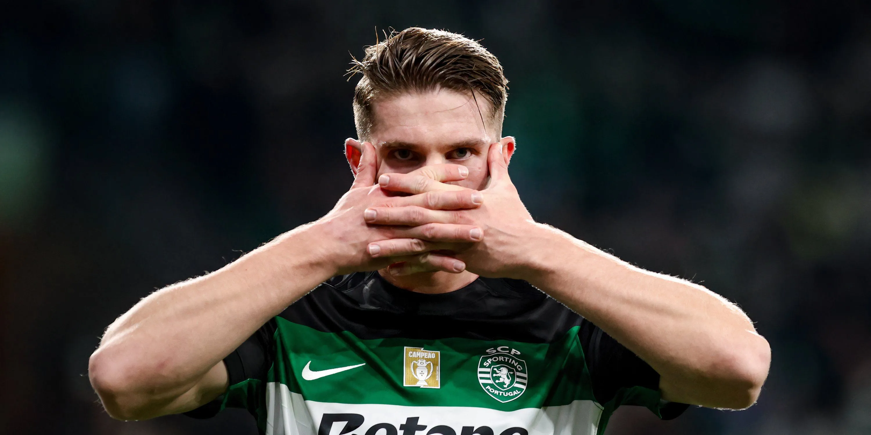 Tiền đạo Viktor Gyokeres, mục tiêu số một trên hàng công của Arsenal