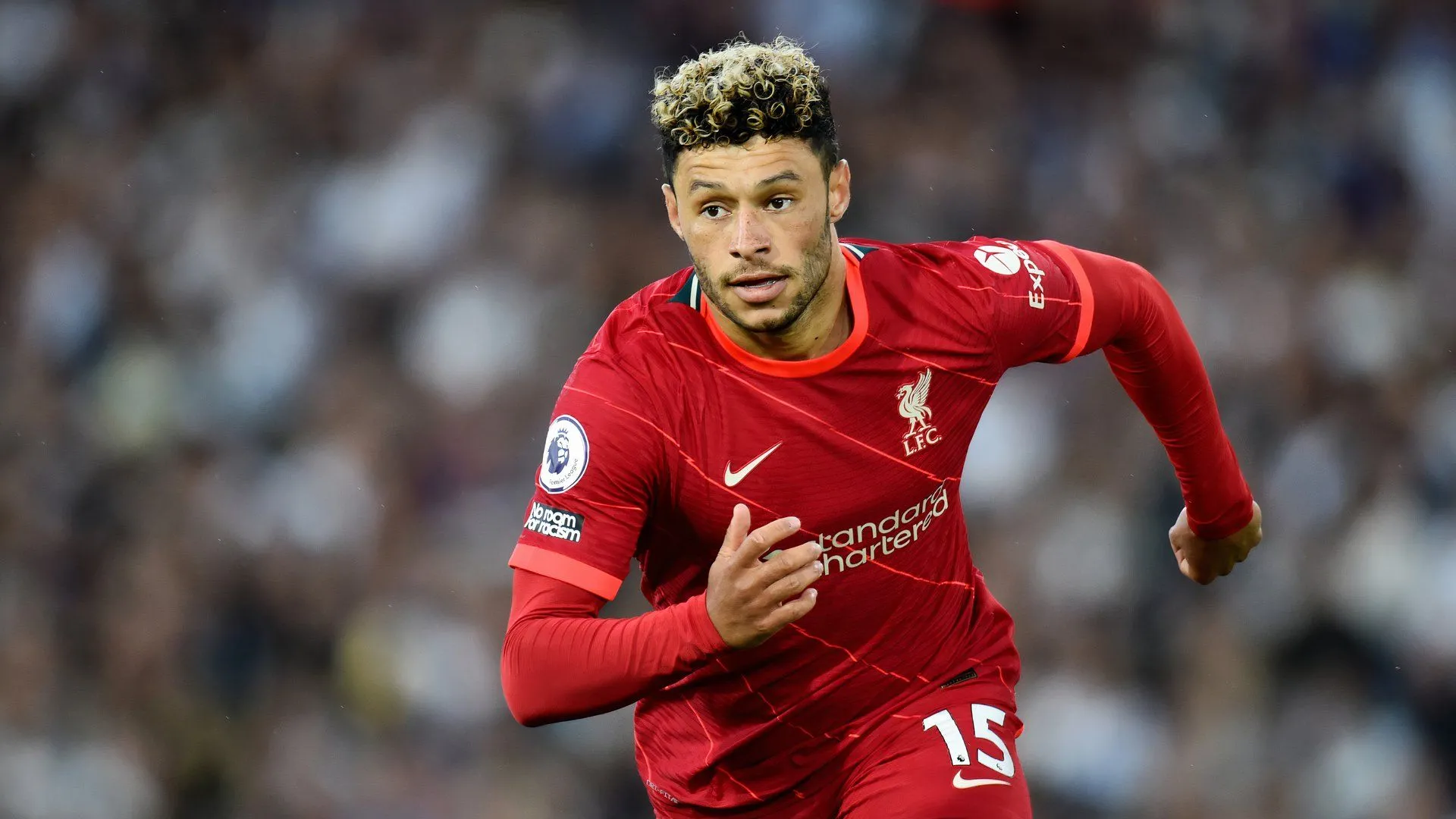 Alex Oxlade-Chamberlain trong màu áo Liverpool, một cựu binh tiềm năng
