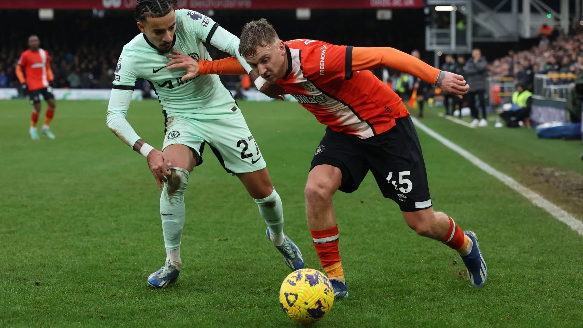 Alfie Doughty trong màu áo Luton Town trước khi gia nhập Millwall