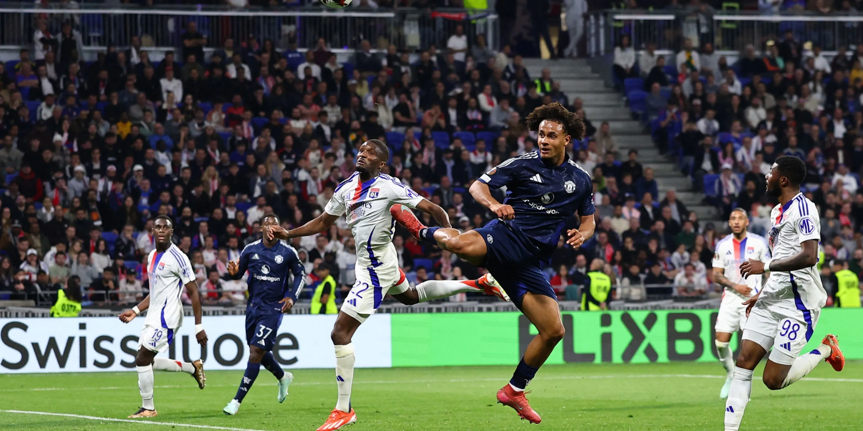 Sân vận động Parc OL của Lyon, nơi Ainsley Maitland-Niles đã thể hiện tài năng trước khi được Everton quan tâm
