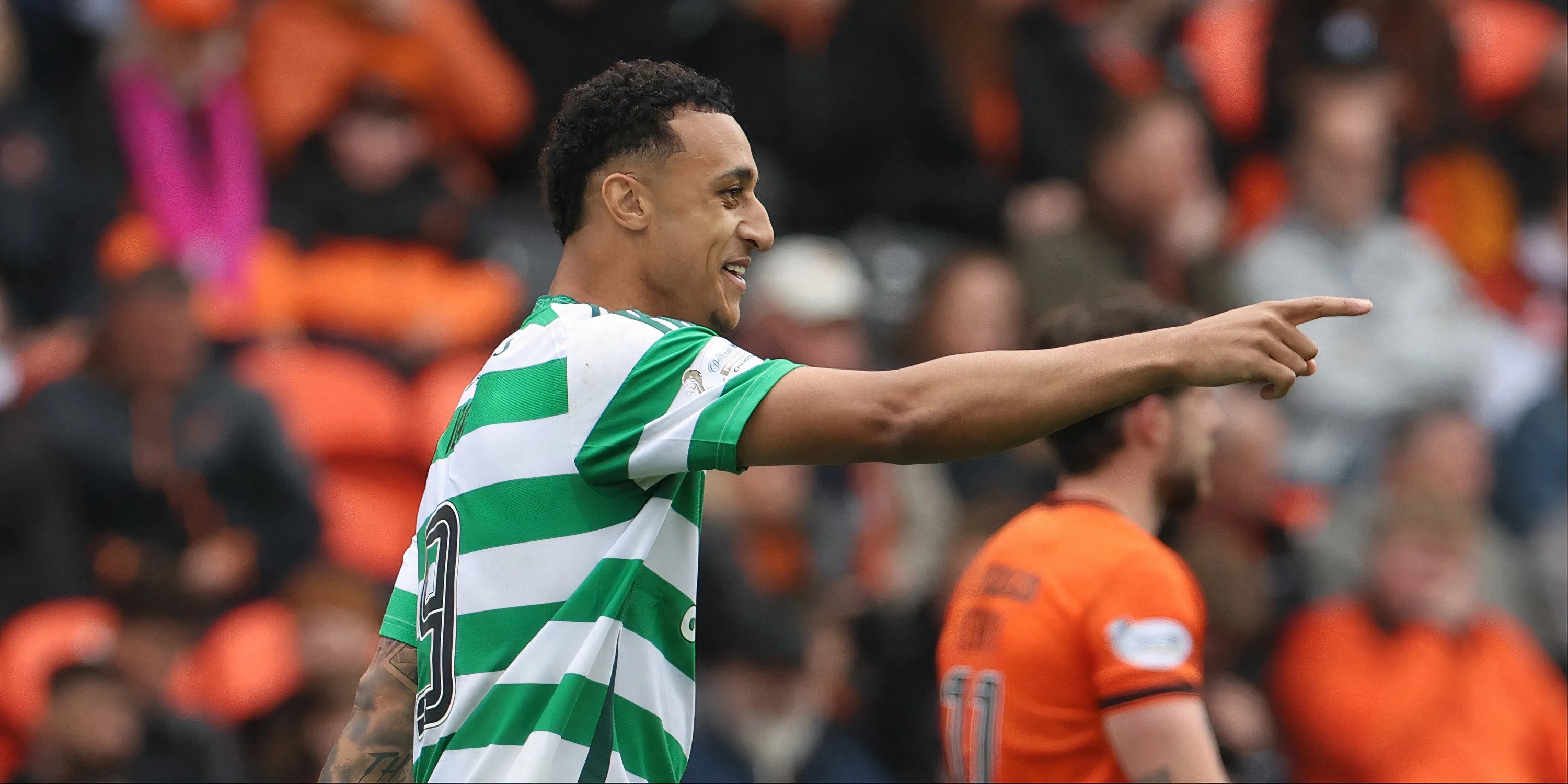 Tiền đạo Adam Idah trong màu áo Celtic sau màn trình diễn chưa thuyết phục